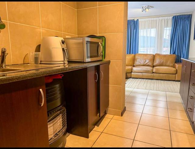 2 BEDROOM APARTMENT FOR SALE IN ORMONDE VIEW